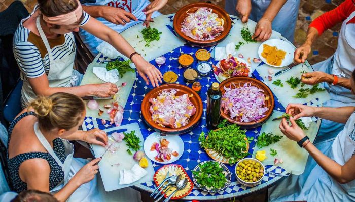 Traditional Moroccan cooking class at Sahara Marokko desert camp