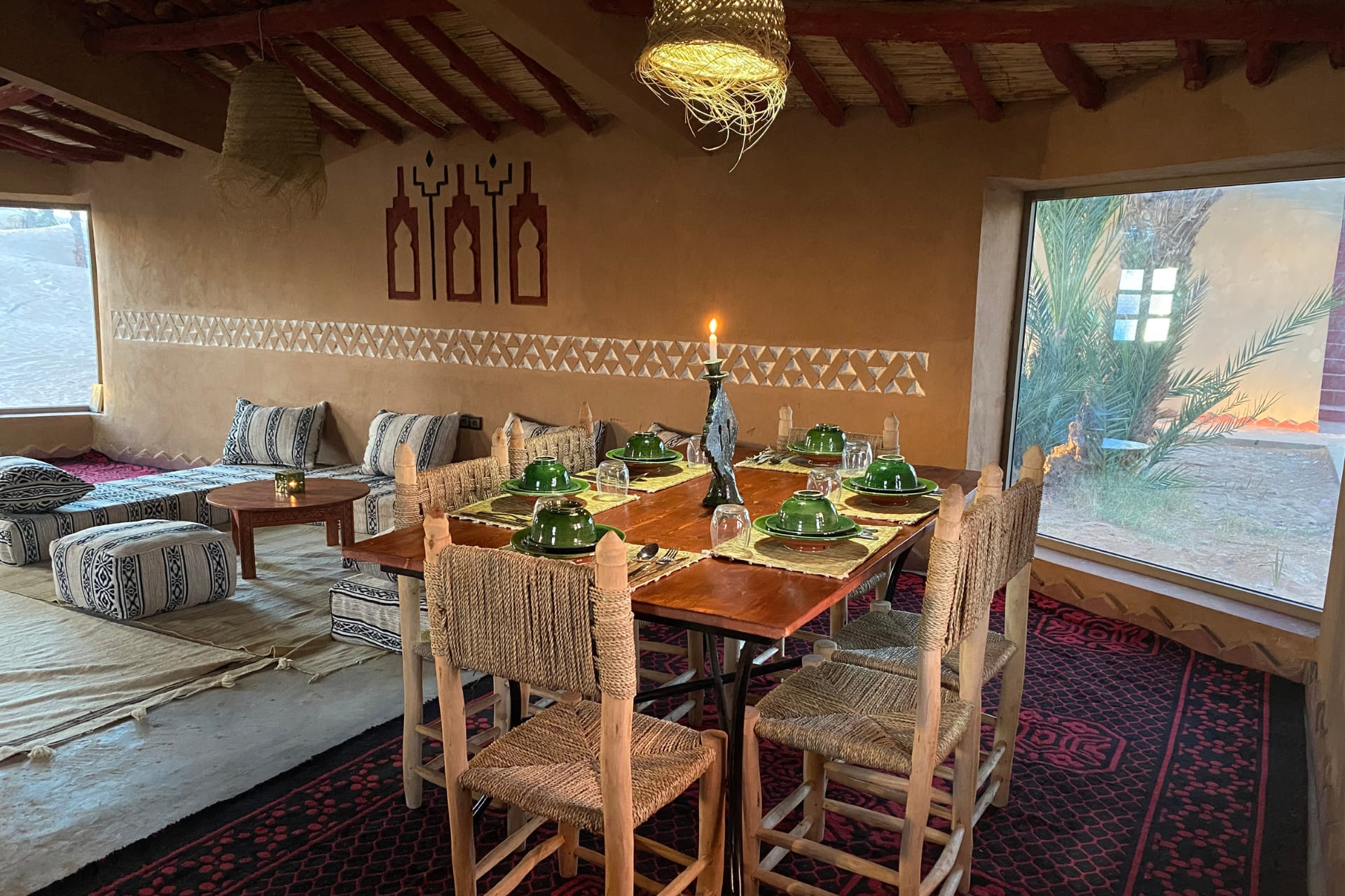 Restaurant dining area at Sahara Marokko desert camp, Mhamid